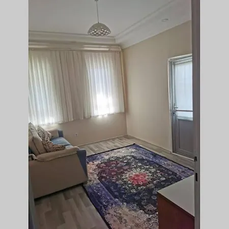 Gemuetliche Zwei Zimmer 阿拉尼亚